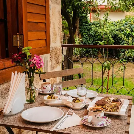 Zemira Garden Hotel 5*