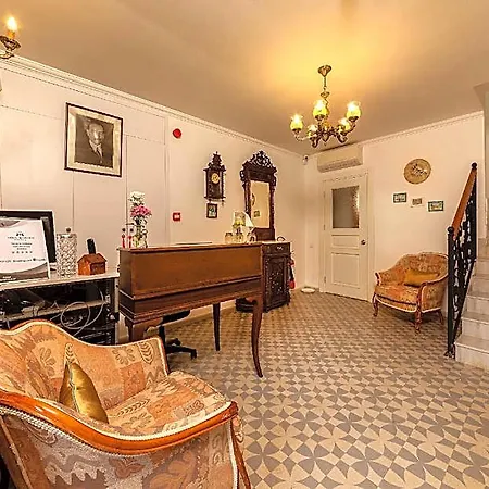 Hotel Zemira Garden Antália