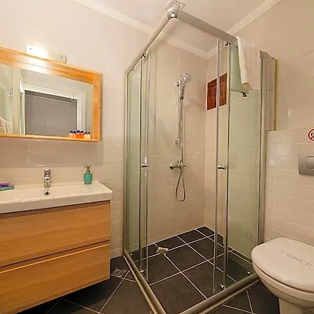 Hotell Zemira Garden 5*