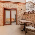 Otel Zemira Garden