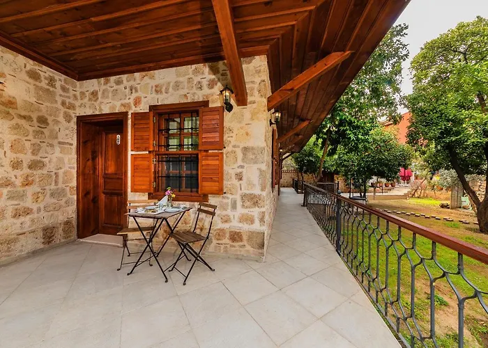 Zemira Garden فندق أنطاليا