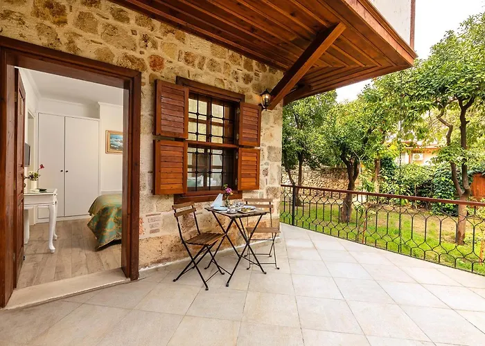 Zemira Garden فندق أنطاليا