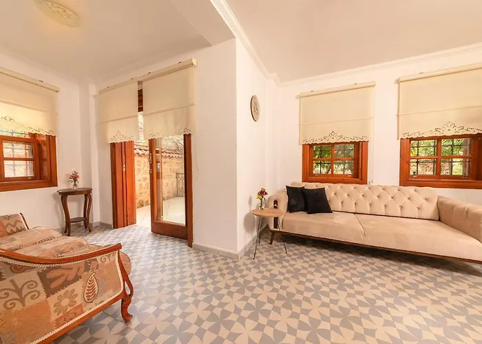 Hotel Zemira Garden Antalia